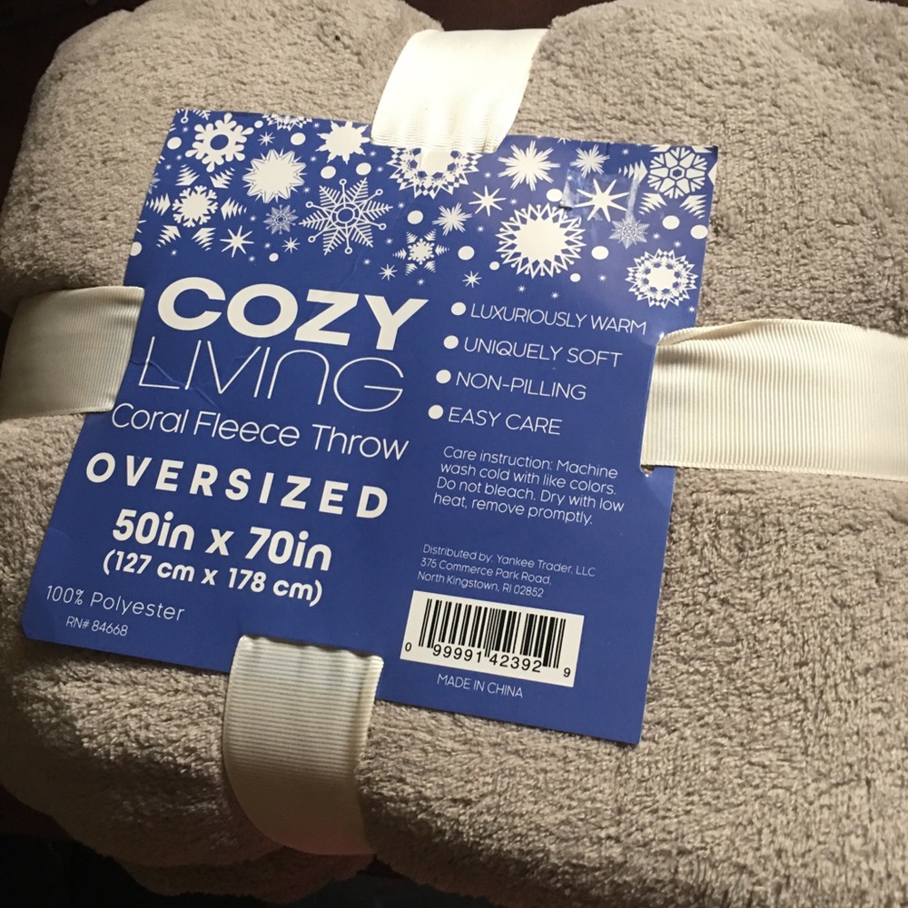 NWT Fleece Blanket